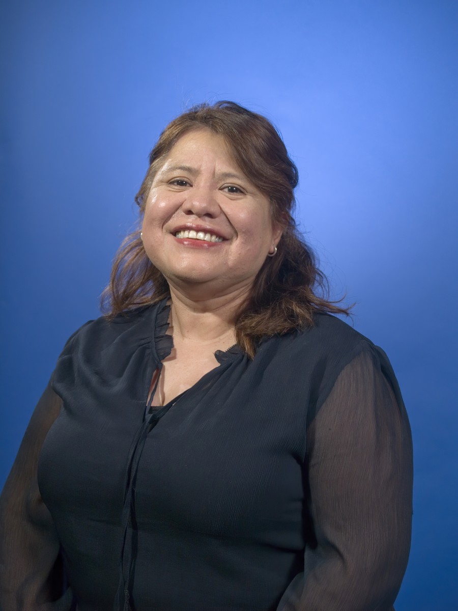 Photo of Claudia Molina