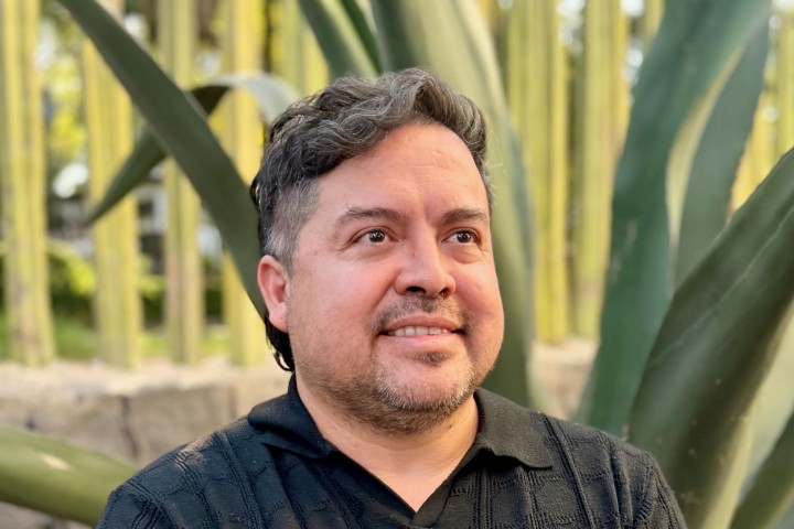 Jose Anguiano headshot